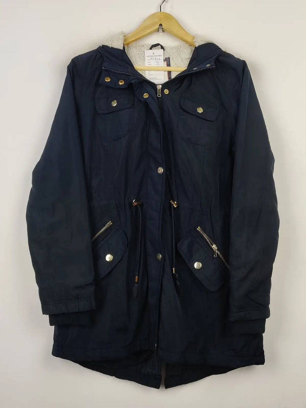 Buy online pre-used pre-loved 100% authentic & Original branded F&F (JKT-923) available in Pakistan. Top international brands avilable.