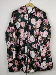 Buy online pre-used pre-loved 100% authentic & Original branded Unknown Brand (JKT-953) available in Pakistan. Top international brands avilable.