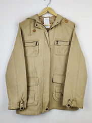 Buy online pre-used pre-loved 100% authentic & Original branded Lili (JKT-958) available in Pakistan. Top international brands avilable.