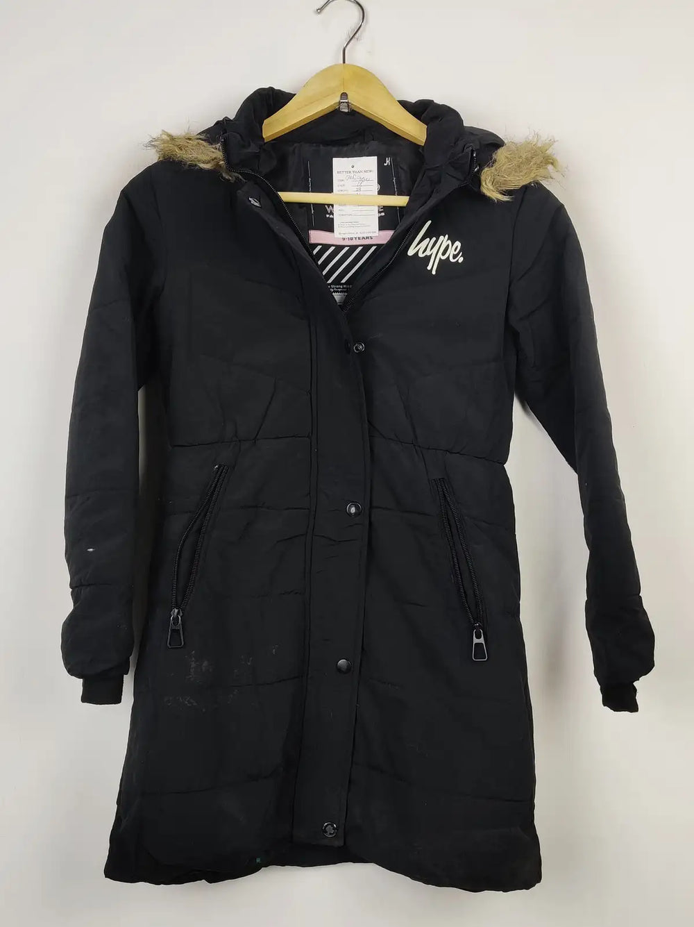 Buy online pre-used pre-loved 100% authentic & Original branded Hype Worldwide (JKT-960) available in Pakistan. Top international brands avilable.
