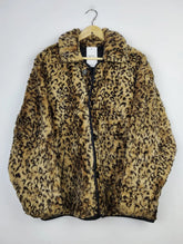 Buy online pre-used pre-loved 100% authentic & Original branded Unknown Brand (JKT-996) available in Pakistan. Top international brands avilable.