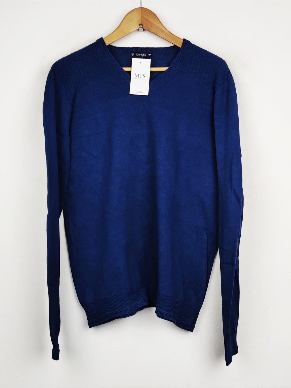 Buy online pre-used pre-loved 100% authentic & Original branded Dunnes Stores (JS-2304) available in Pakistan. Top international brands avilable.