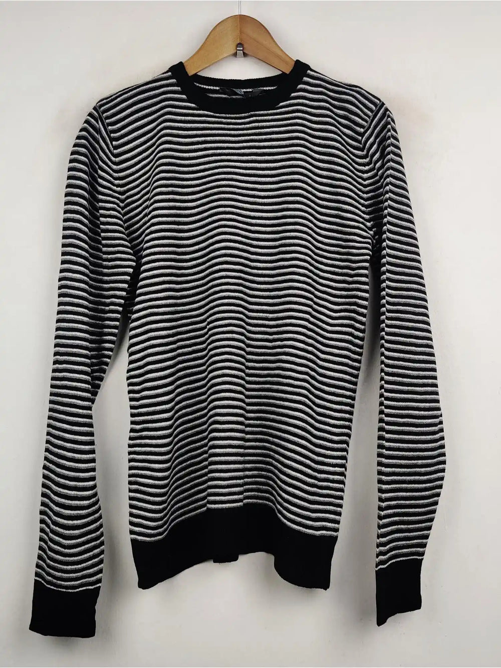 Buy online pre-used pre-loved 100% authentic & Original branded Cedar Wood State (JS-2468) available in Pakistan. Top international brands avilable.