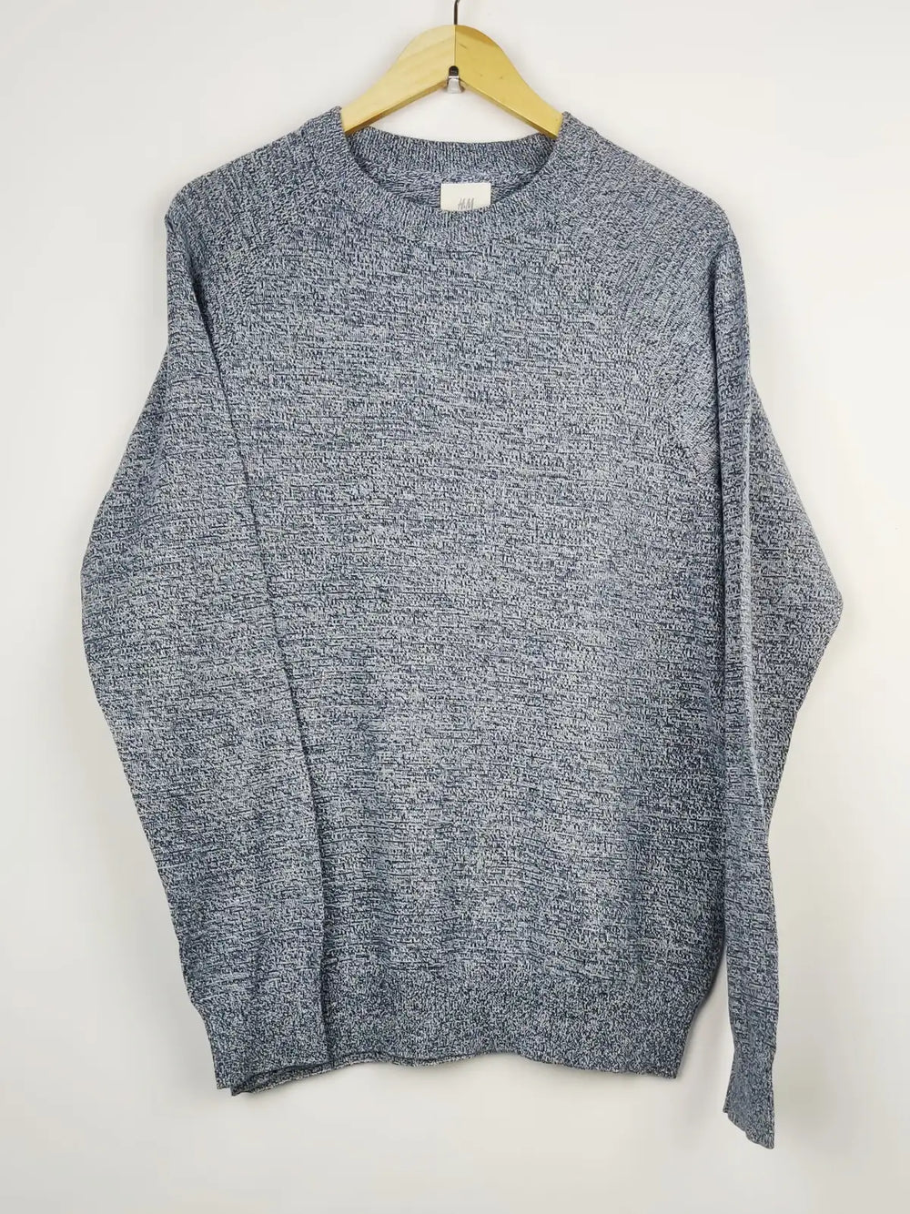 Buy online pre-used pre-loved 100% authentic & Original branded H&M (JS-4672) available in Pakistan. Top international brands avilable.