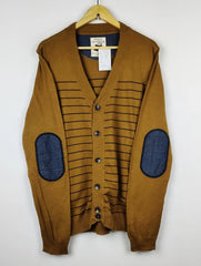 Buy online pre-used pre-loved 100% authentic & Original branded Tt Denim (JS-4834) available in Pakistan. Top international brands avilable.