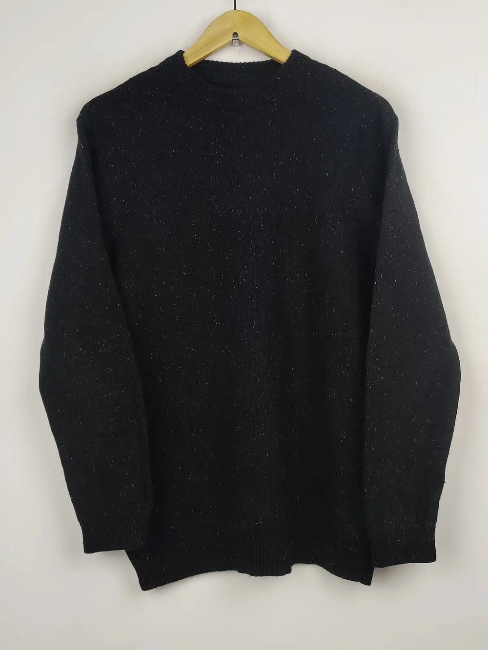 Buy online pre-used pre-loved 100% authentic & Original branded Minimum (JS-5740) available in Pakistan. Top international brands avilable.