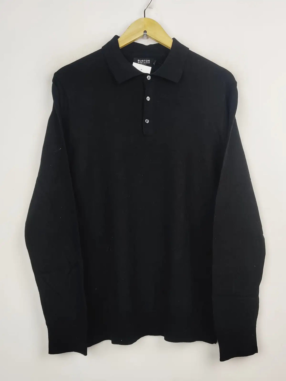 Buy online pre-used pre-loved 100% authentic & Original branded Burton (JS-5841) available in Pakistan. Top international brands avilable.