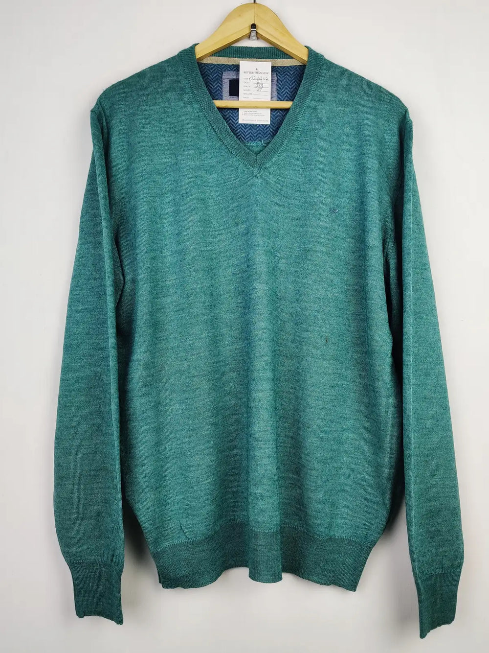 Buy online pre-used pre-loved 100% authentic & Original branded Yeats (JS-6342) available in Pakistan. Top international brands avilable.