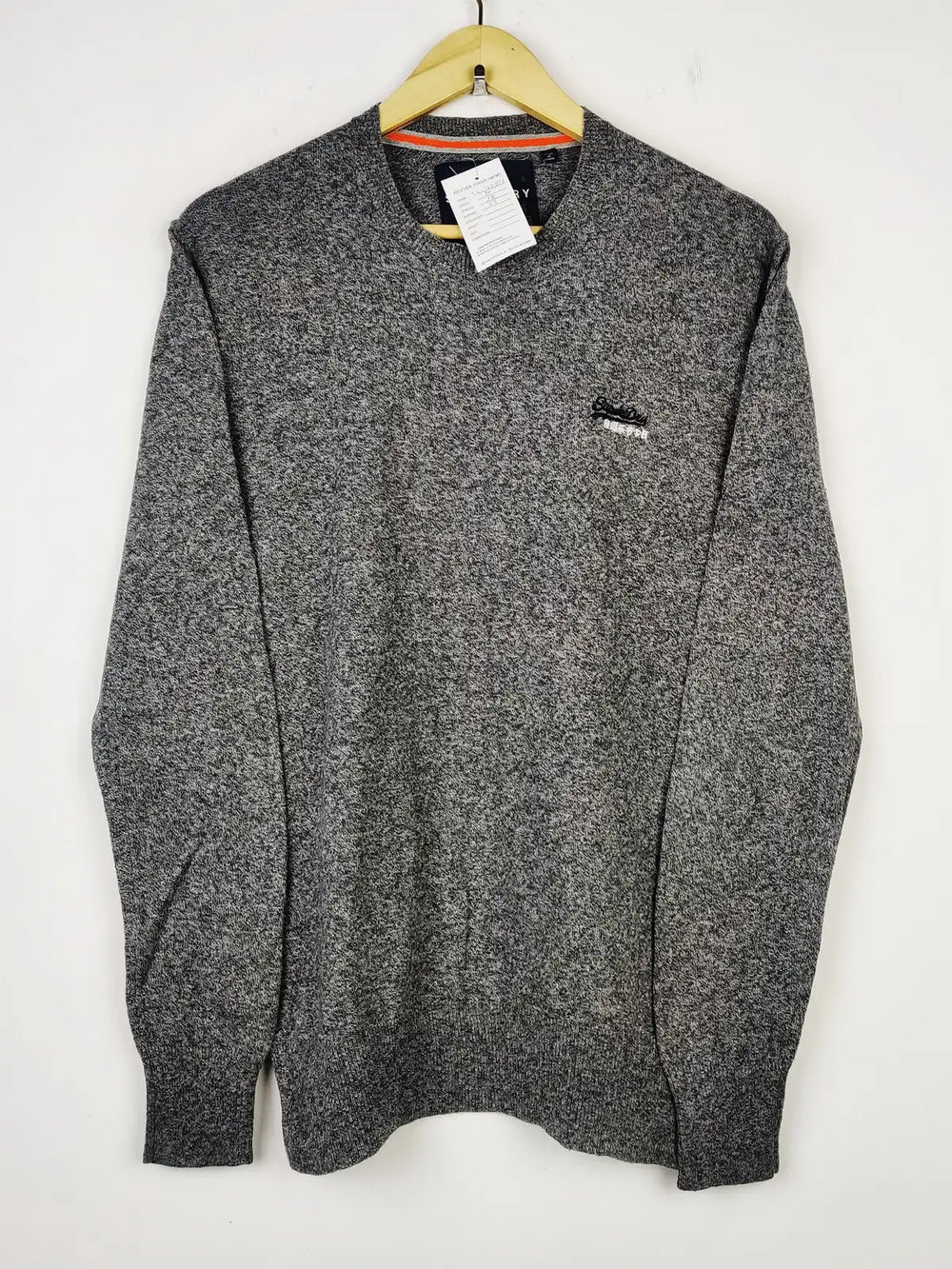 Buy online pre-used pre-loved 100% authentic & Original branded Superdry (JS-7284) available in Pakistan. Top international brands avilable.