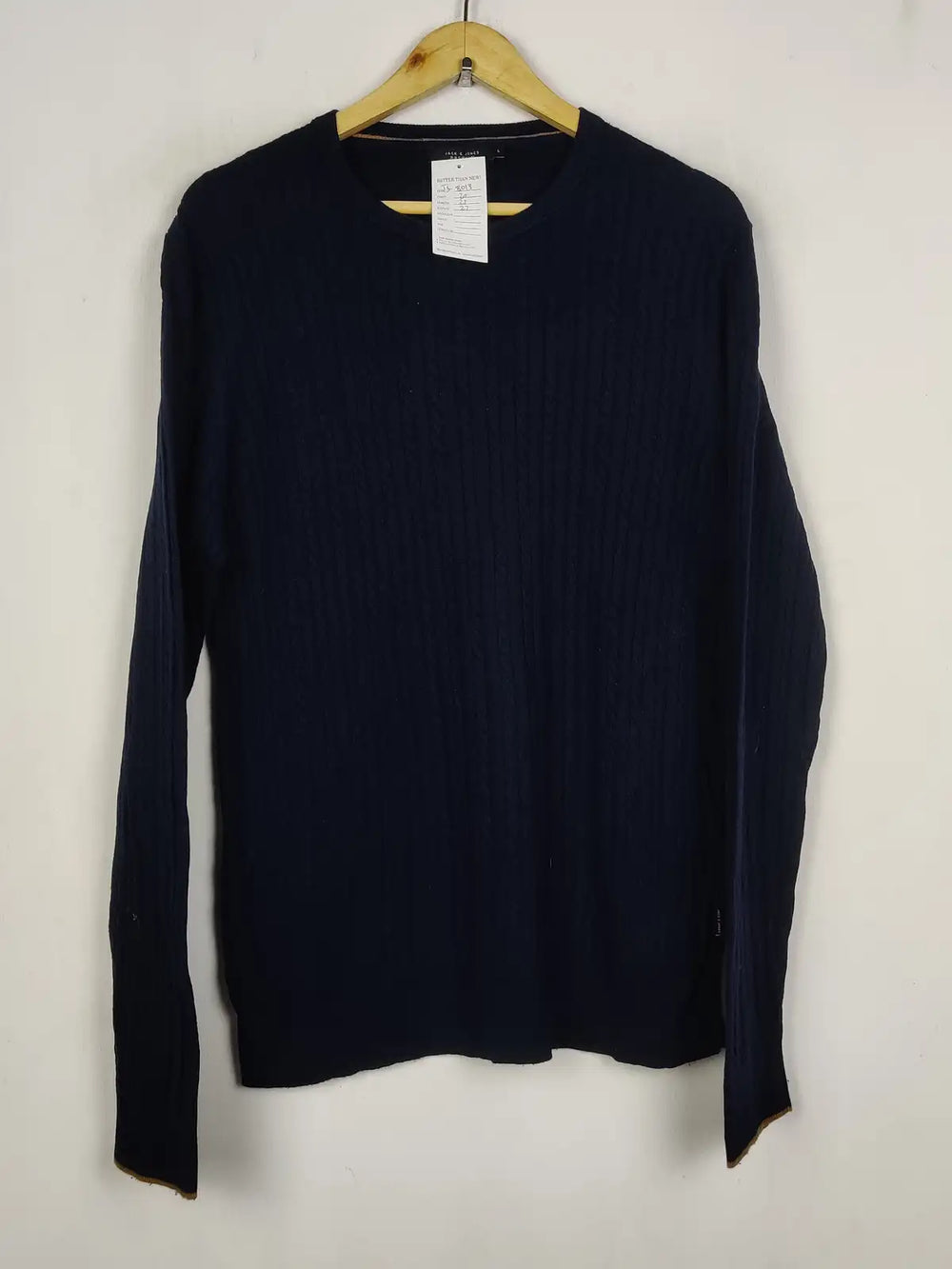 Buy online pre-used pre-loved 100% authentic & Original branded Jack & Jones (JS-8013) available in Pakistan. Top international brands avilable.