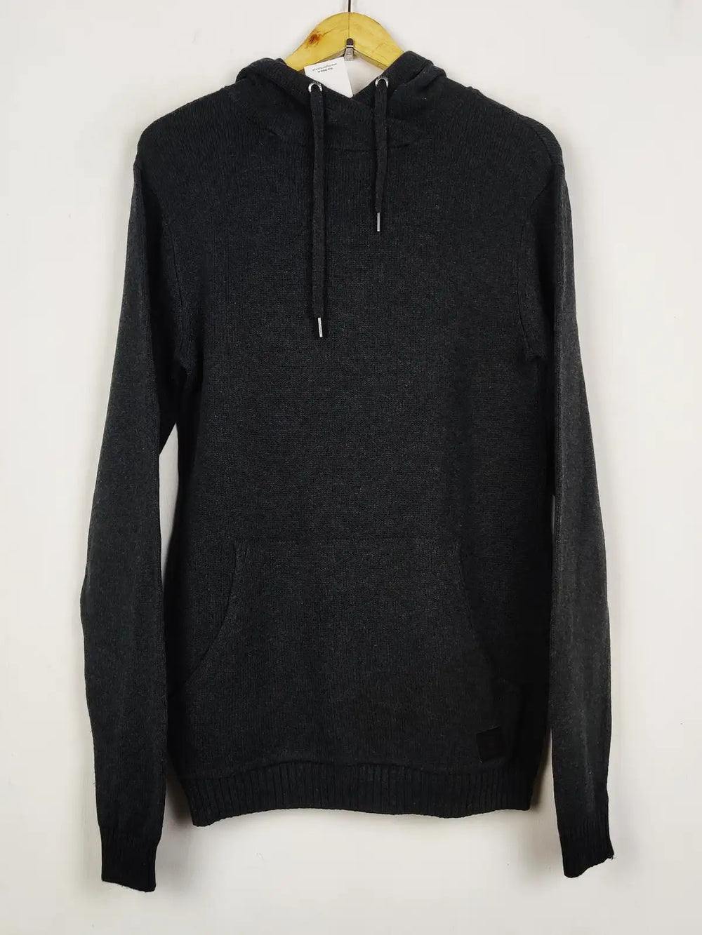 Buy online pre-used pre-loved 100% authentic & Original branded Firetrap (JS-8023) available in Pakistan. Top international brands avilable.