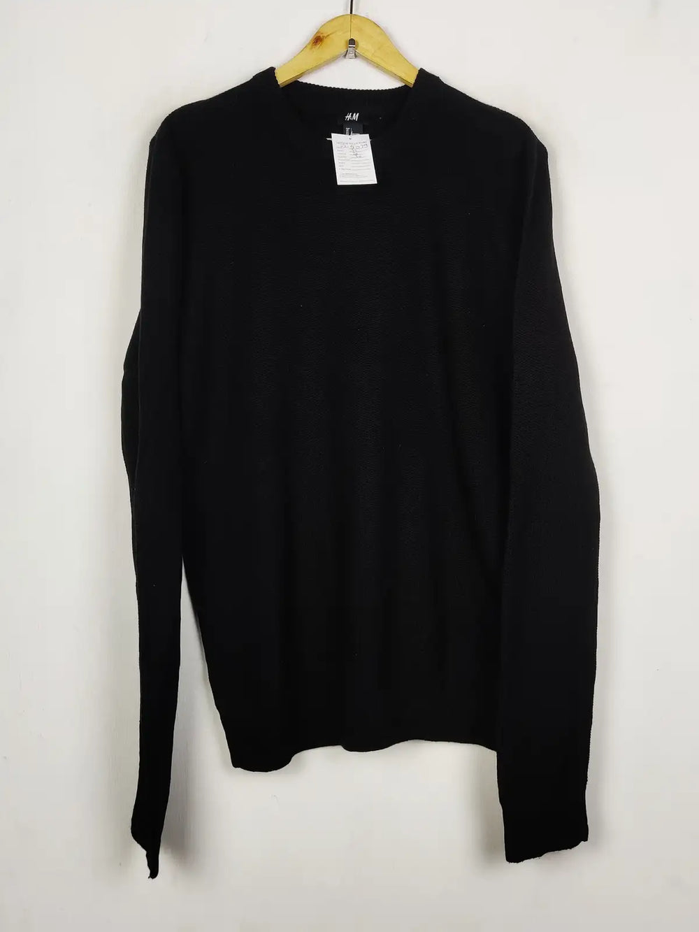 Buy online pre-used pre-loved 100% authentic & Original branded H&M (JS-8079) available in Pakistan. Top international brands avilable.