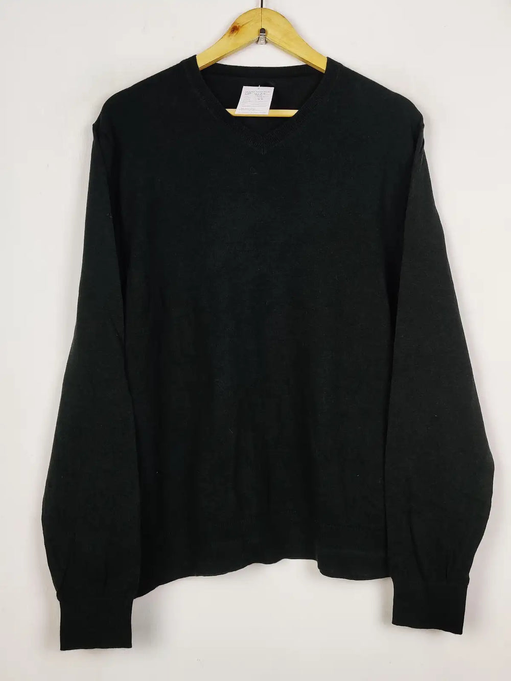 Buy online pre-used pre-loved 100% authentic & Original branded Burton (JS-8122) available in Pakistan. Top international brands avilable.