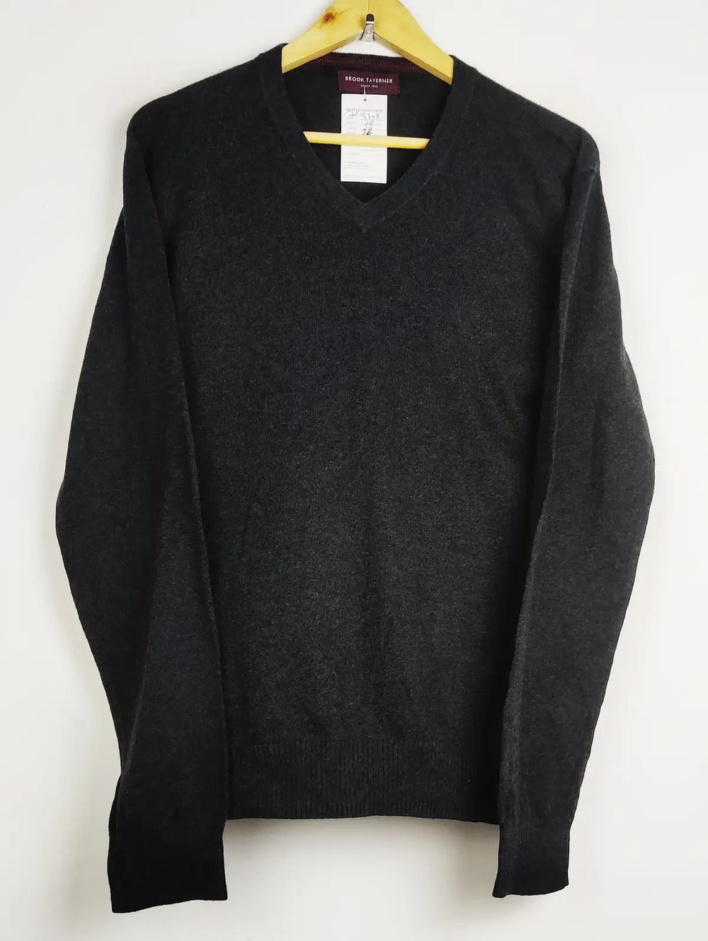 Buy online pre-used pre-loved 100% authentic & Original branded Brook Taverner (JS-8308) available in Pakistan. Top international brands avilable.