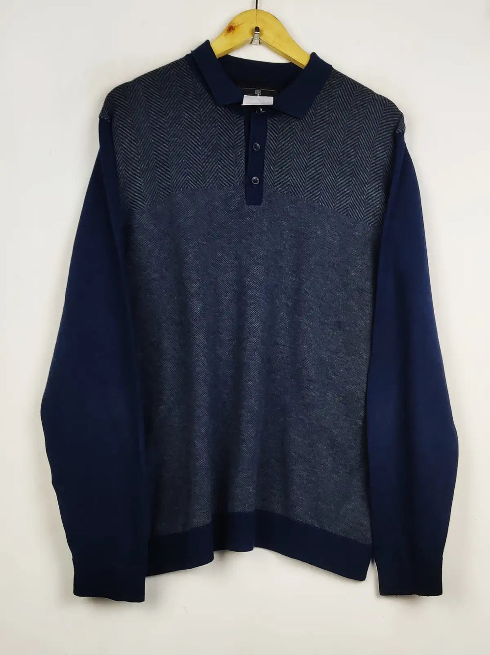 Buy online pre-used pre-loved 100% authentic & Original branded Marks & Spencer (JS-8333) available in Pakistan. Top international brands avilable.