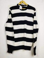 Buy online pre-used pre-loved 100% authentic & Original branded Uniqlo (JS-8350) available in Pakistan. Top international brands avilable.