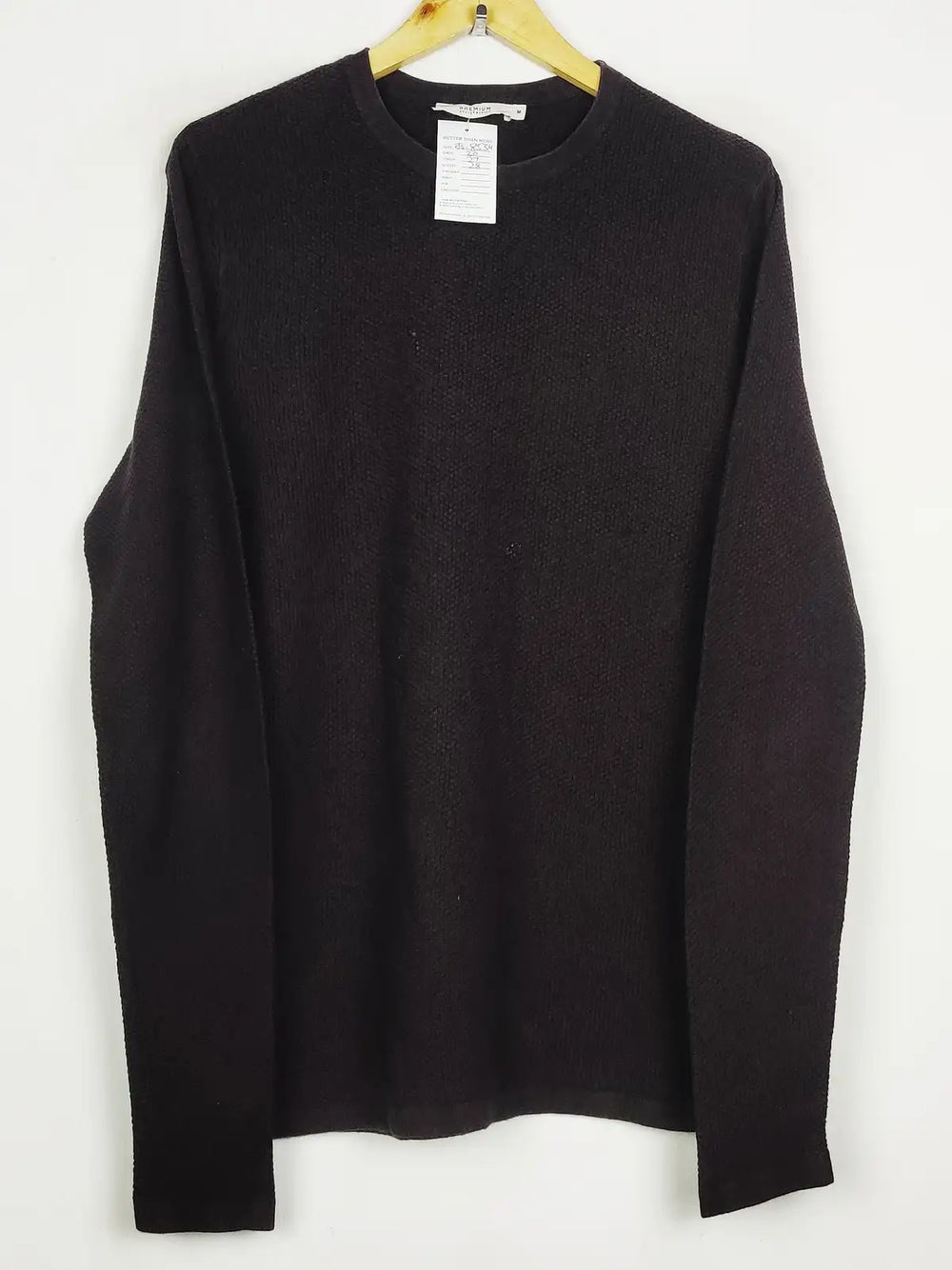 Buy online pre-used pre-loved 100% authentic & Original branded Jack & Jones (JS-8534) available in Pakistan. Top international brands avilable.