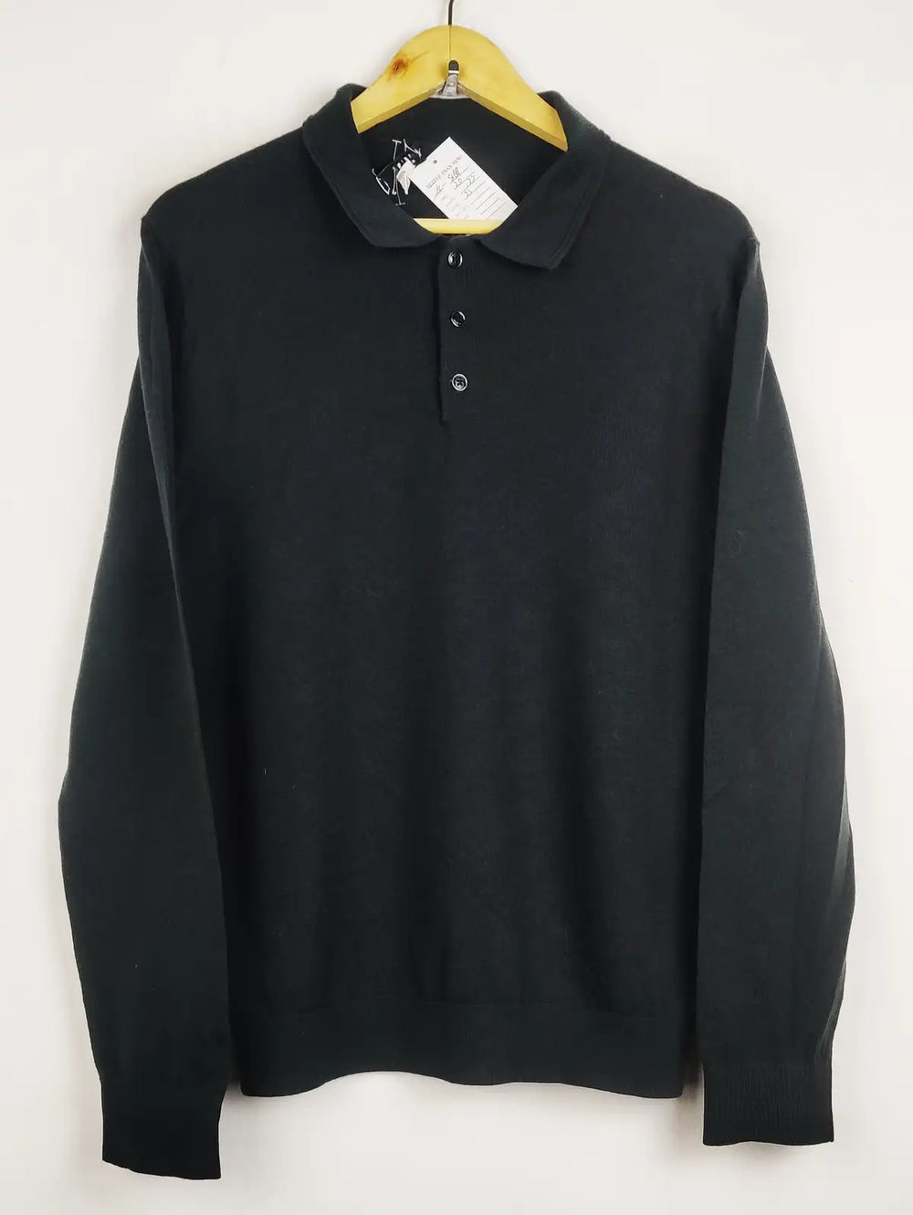 Buy online pre-used pre-loved 100% authentic & Original branded Reiss (JS-8661) available in Pakistan. Top international brands avilable.