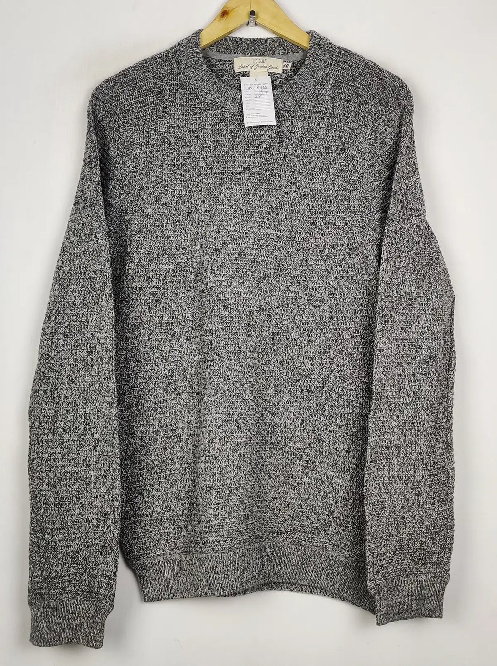Buy online pre-used pre-loved 100% authentic & Original branded H&M (JS-8766) available in Pakistan. Top international brands avilable.