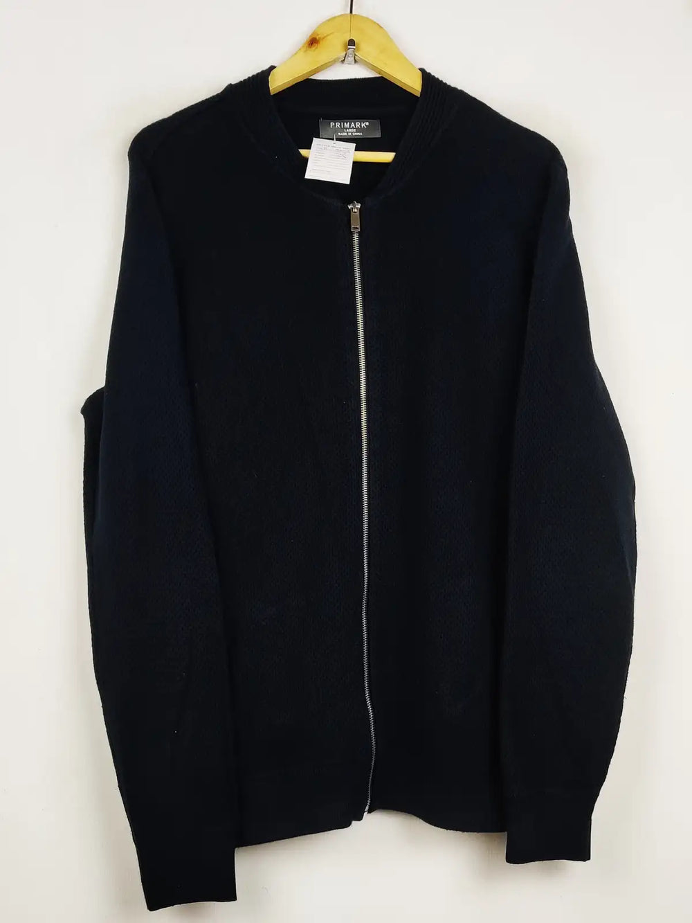 Buy online pre-used pre-loved 100% authentic & Original branded Primark (JS-9003) available in Pakistan. Top international brands avilable.