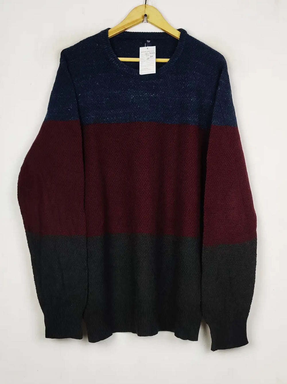 Buy online pre-used pre-loved 100% authentic & Original branded Gap (JS-9049) available in Pakistan. Top international brands avilable.