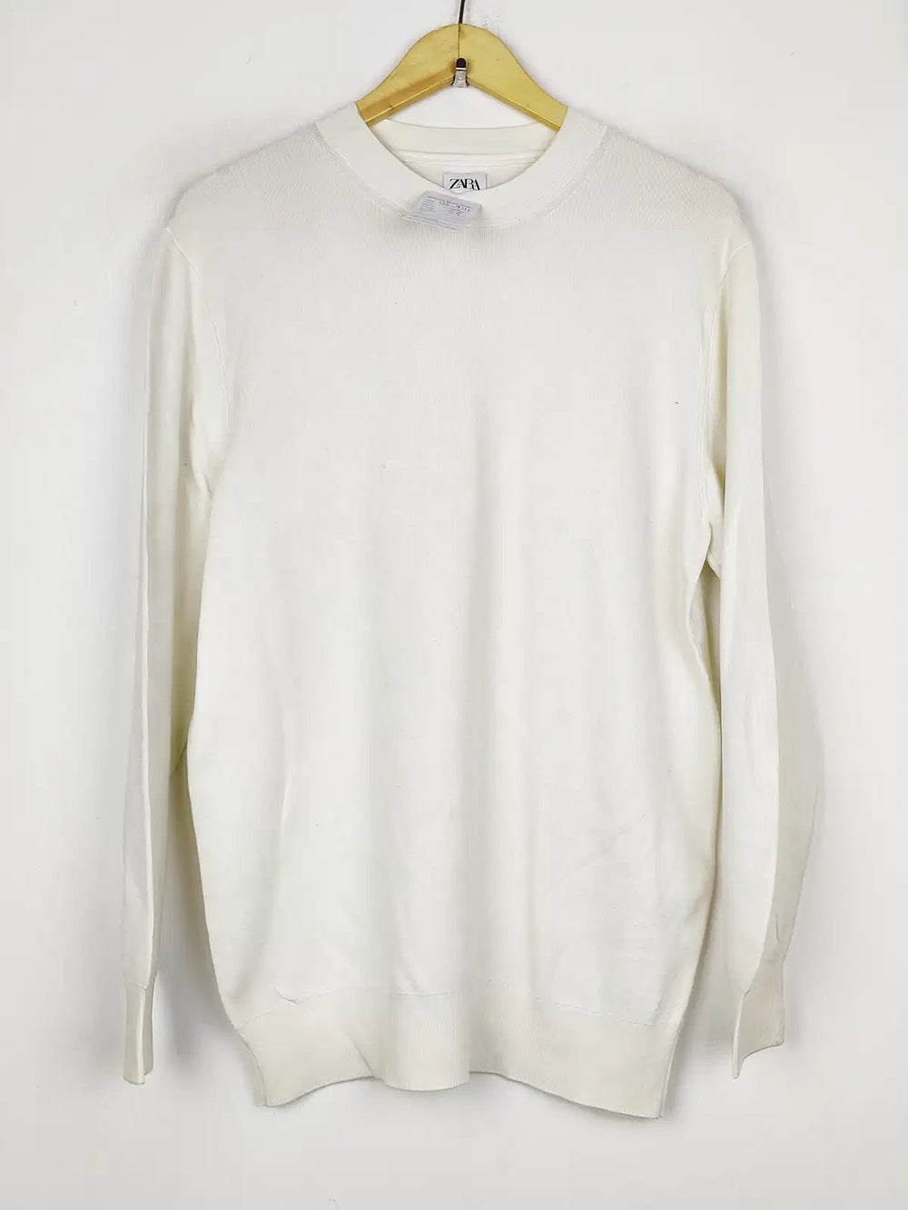 Buy online pre-used pre-loved 100% authentic & Original branded Zara (JS-9111) available in Pakistan. Top international brands avilable.