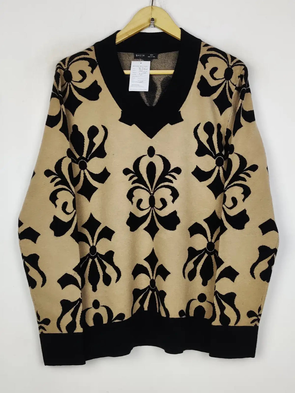 Buy online pre-used pre-loved 100% authentic & Original branded Shein (JS-9356) available in Pakistan. Top international brands avilable.