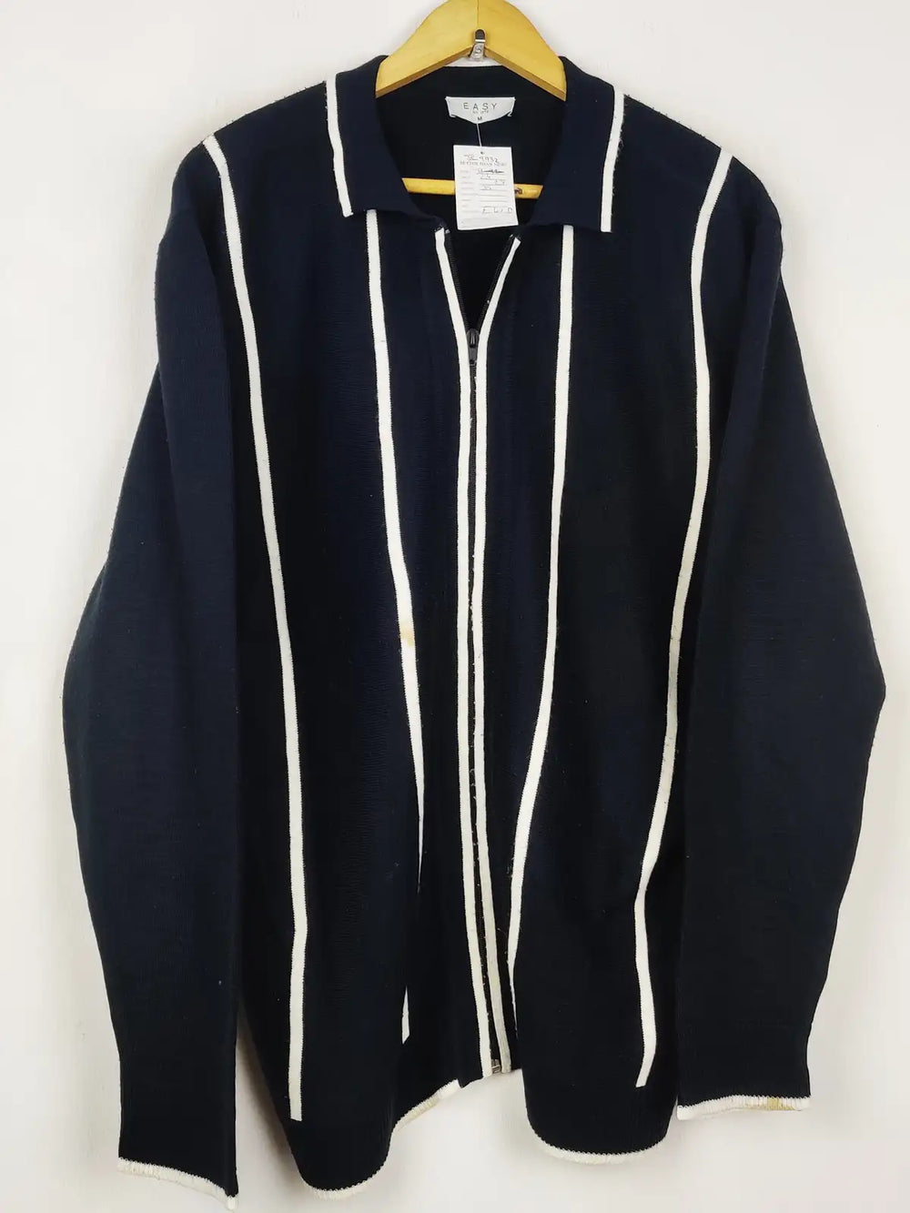 Buy online pre-used pre-loved 100% authentic & Original branded Easy (JS-9932) available in Pakistan. Top international brands avilable.