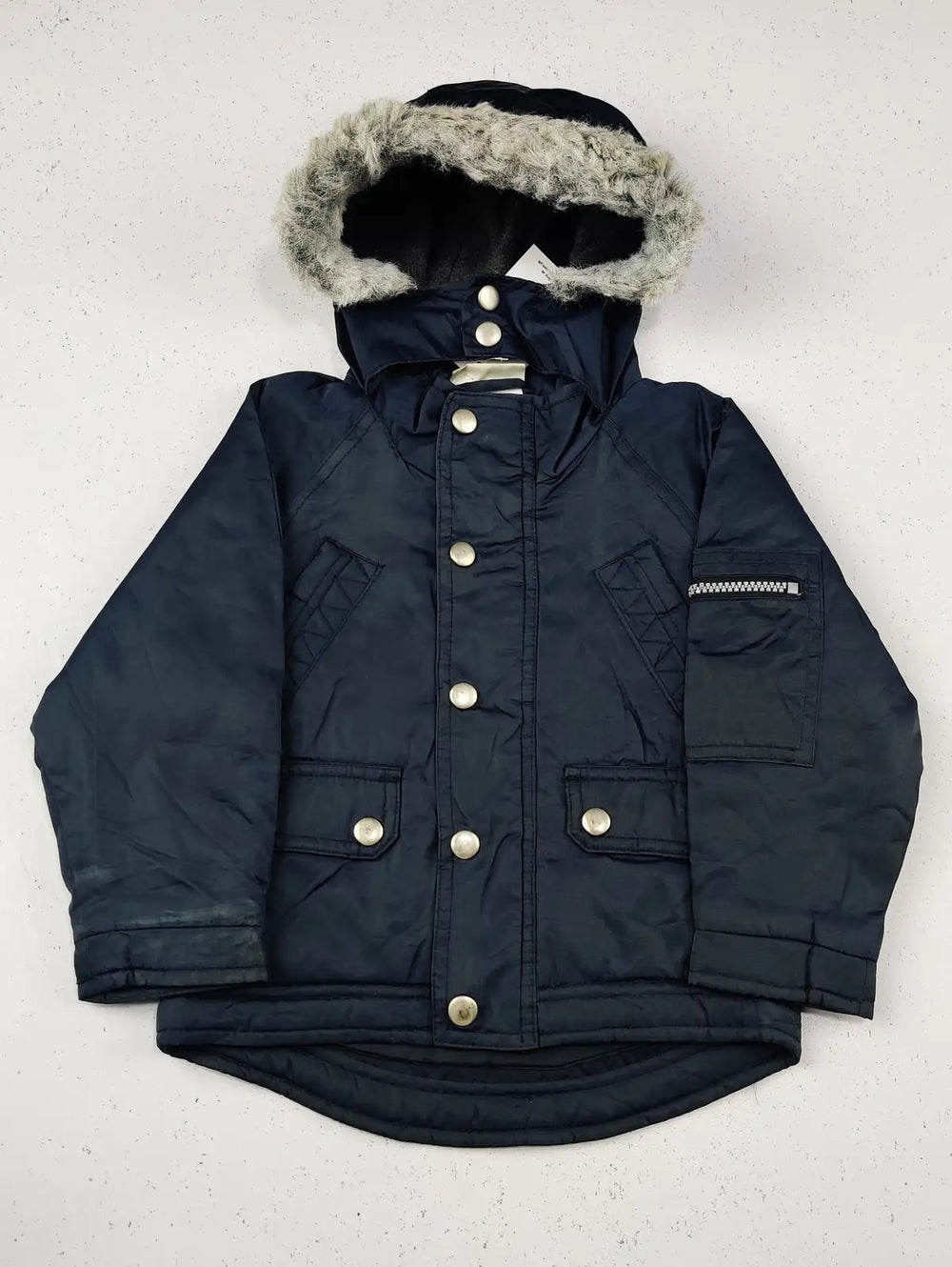 Buy online pre-used pre-loved 100% authentic & Original branded Abc Club (KJB-278) available in Pakistan. Top international brands avilable.