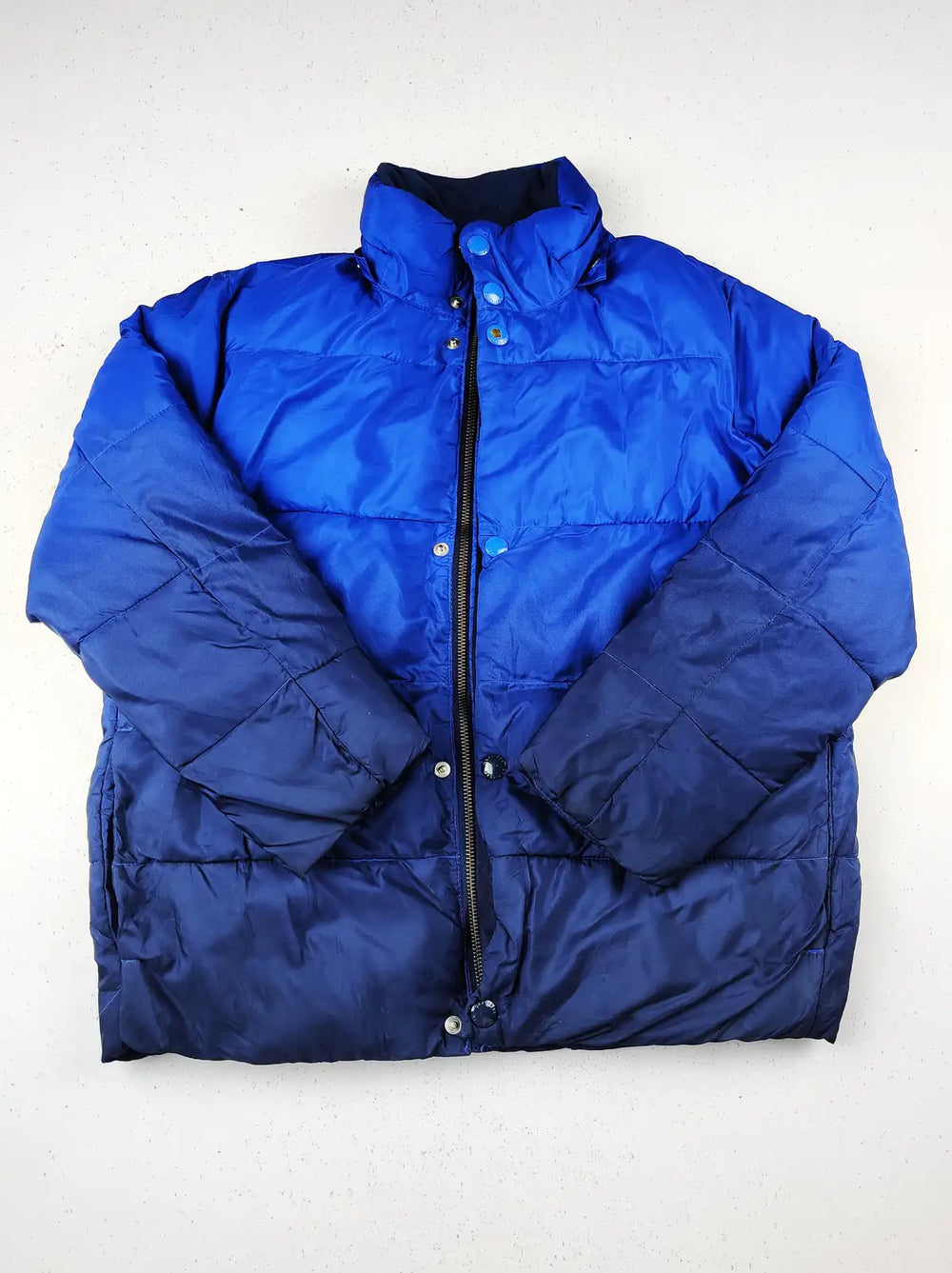 Buy online pre-used pre-loved 100% authentic & Original branded Gap (KJB-369) available in Pakistan. Top international brands avilable.