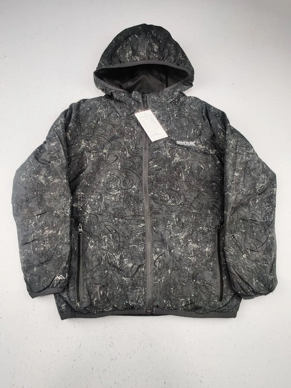 Buy online pre-used pre-loved 100% authentic & Original branded Regatta (KJB-432) available in Pakistan. Top international brands avilable.