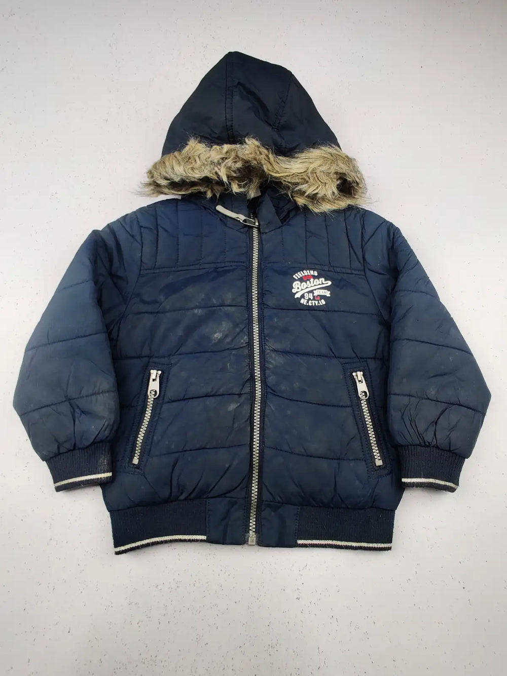 Buy online pre-used pre-loved 100% authentic & Original branded H&M (KJB-437) available in Pakistan. Top international brands avilable.