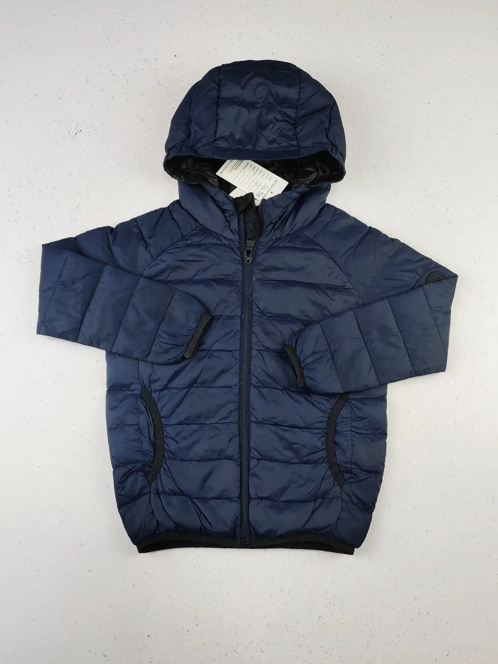 Buy online pre-used pre-loved 100% authentic & Original branded Tog 24 (KJB-459) available in Pakistan. Top international brands avilable.