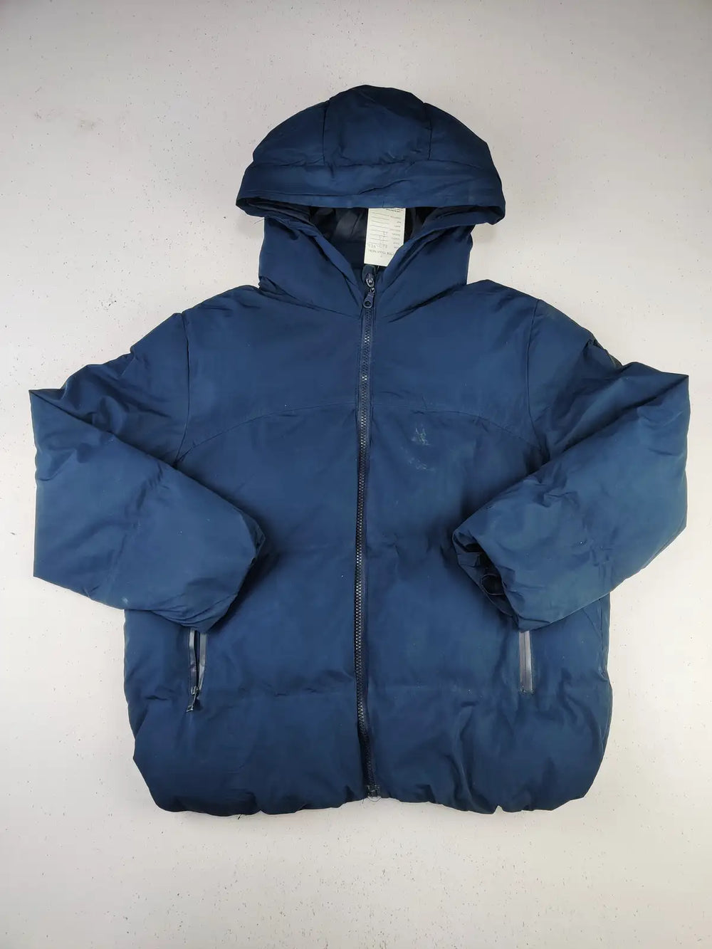 Buy online pre-used pre-loved 100% authentic & Original branded Zara (KJB-482) available in Pakistan. Top international brands avilable.