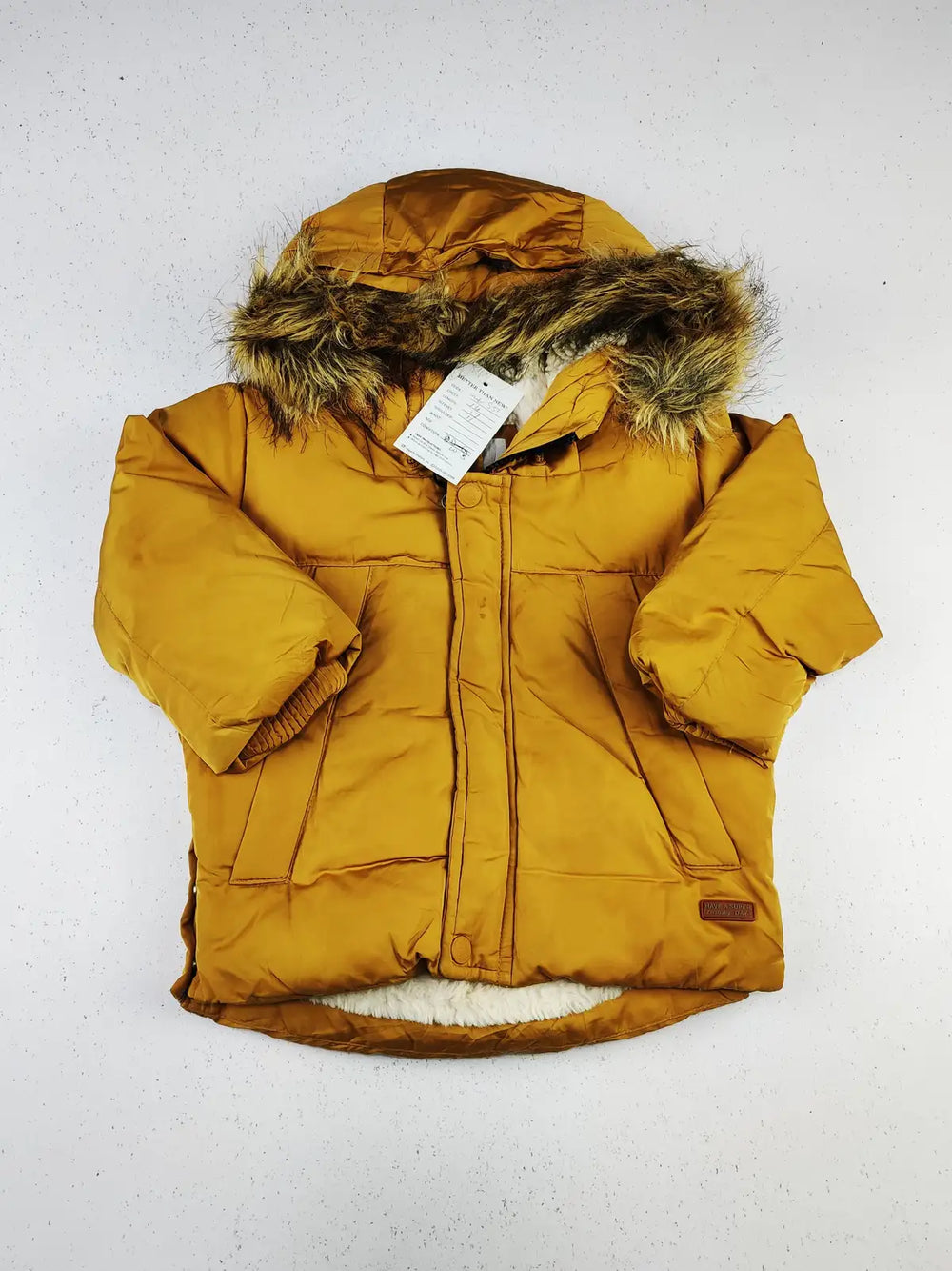 Buy online pre-used pre-loved 100% authentic & Original branded Zara (KJB-557) available in Pakistan. Top international brands avilable.