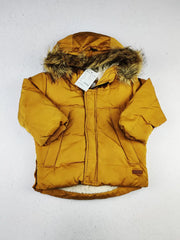 Buy online pre-used pre-loved 100% authentic & Original branded Zara (KJB-557) available in Pakistan. Top international brands avilable.