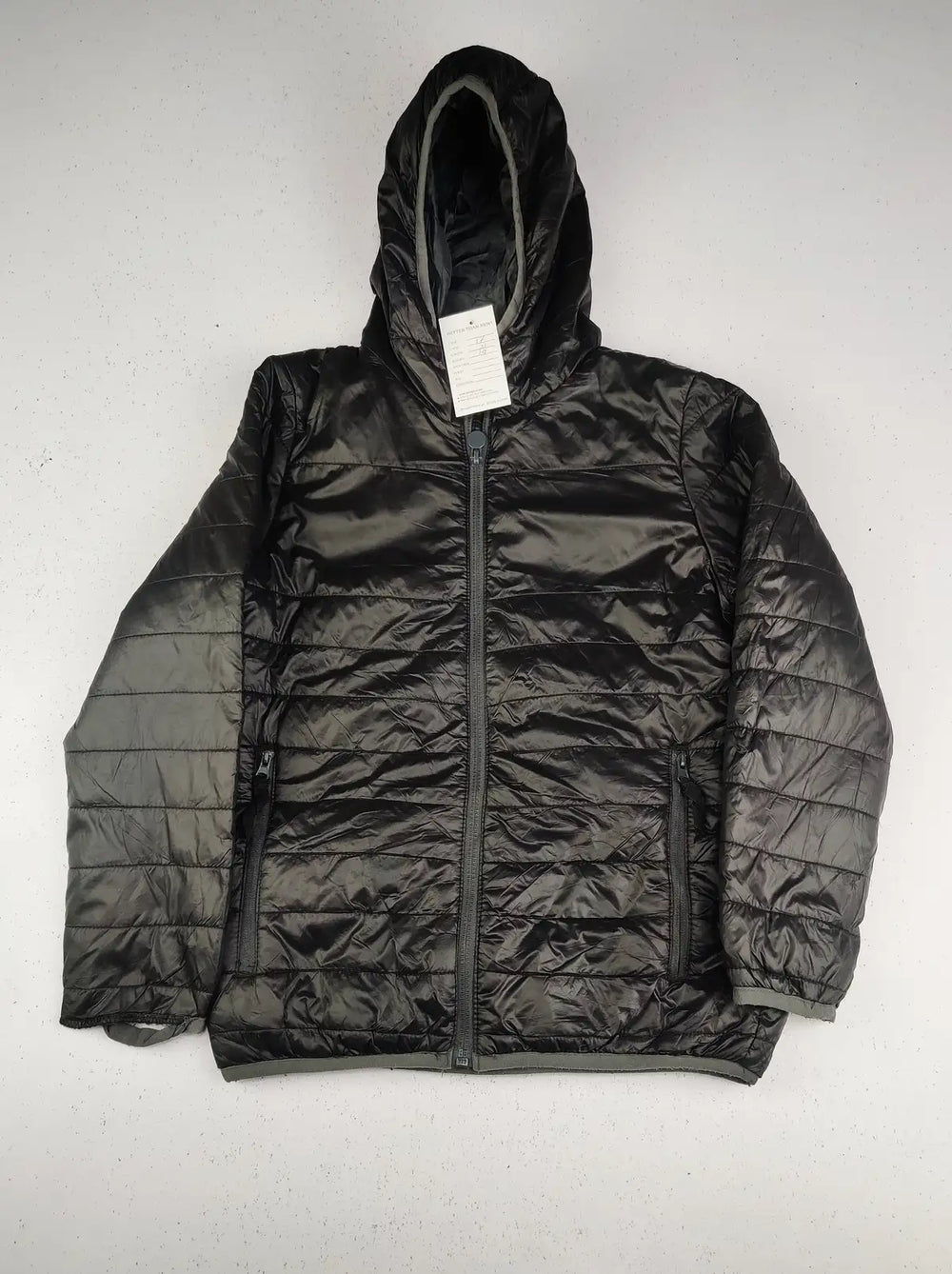 Buy online pre-used pre-loved 100% authentic & Original branded Regatta (KJB-751) available in Pakistan. Top international brands avilable.