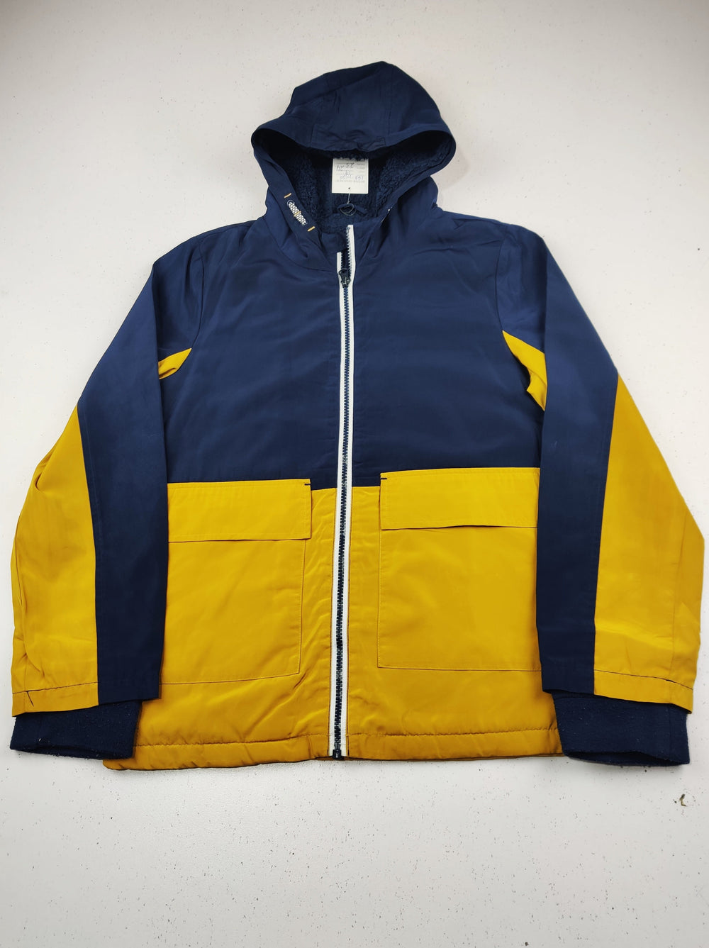 Buy online pre-used pre-loved 100% authentic & Original branded Tu (KJB-7525) available in Pakistan. Top international brands avilable.