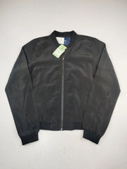 Buy online pre-used pre-loved 100% authentic & Original branded Only (KJB-7753) available in Pakistan. Top international brands avilable.