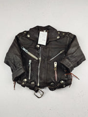 Buy online pre-used pre-loved 100% authentic & Original branded Unknown Brand (KJB-7837) available in Pakistan. Top international brands avilable.