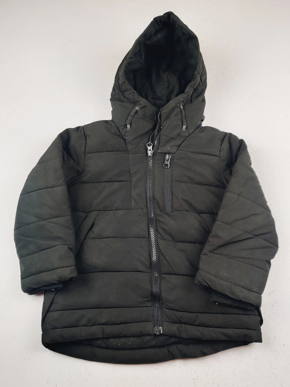 Buy online pre-used pre-loved 100% authentic & Original branded Tu (KJB-7885) available in Pakistan. Top international brands avilable.