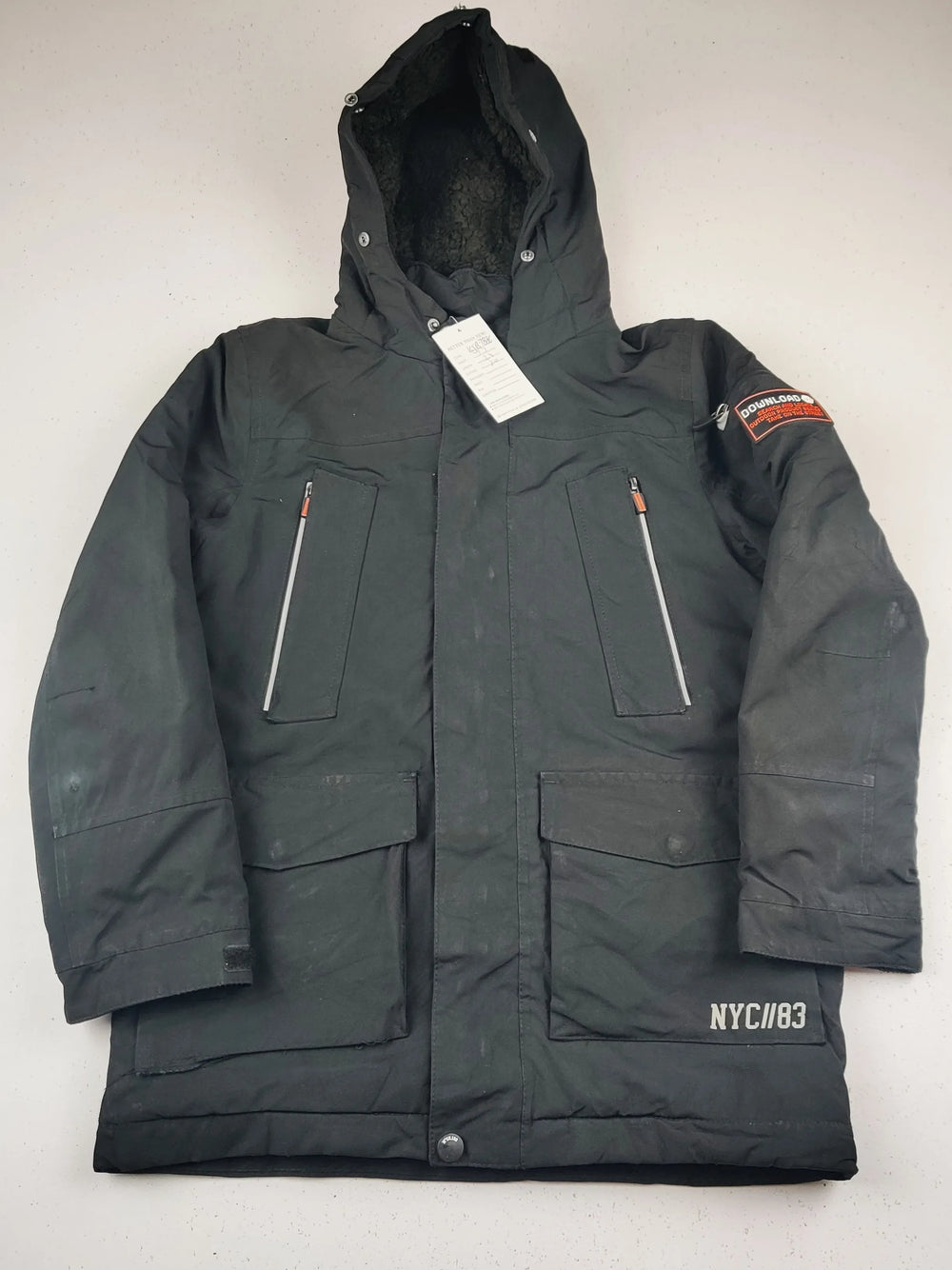 Buy online pre-used pre-loved 100% authentic & Original branded C&A (KJB-7886) available in Pakistan. Top international brands avilable.