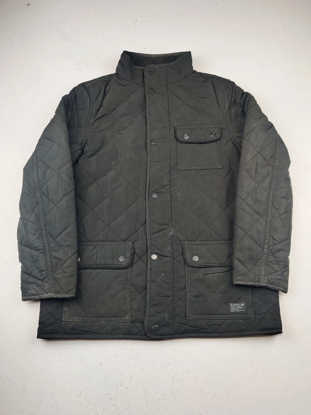Buy online pre-used pre-loved 100% authentic & Original branded Fire Trap (KJB-7947) available in Pakistan. Top international brands avilable.