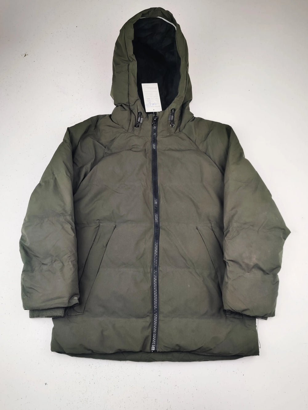 Buy online pre-used pre-loved 100% authentic & Original branded F&F (KJB-8002) available in Pakistan. Top international brands avilable.