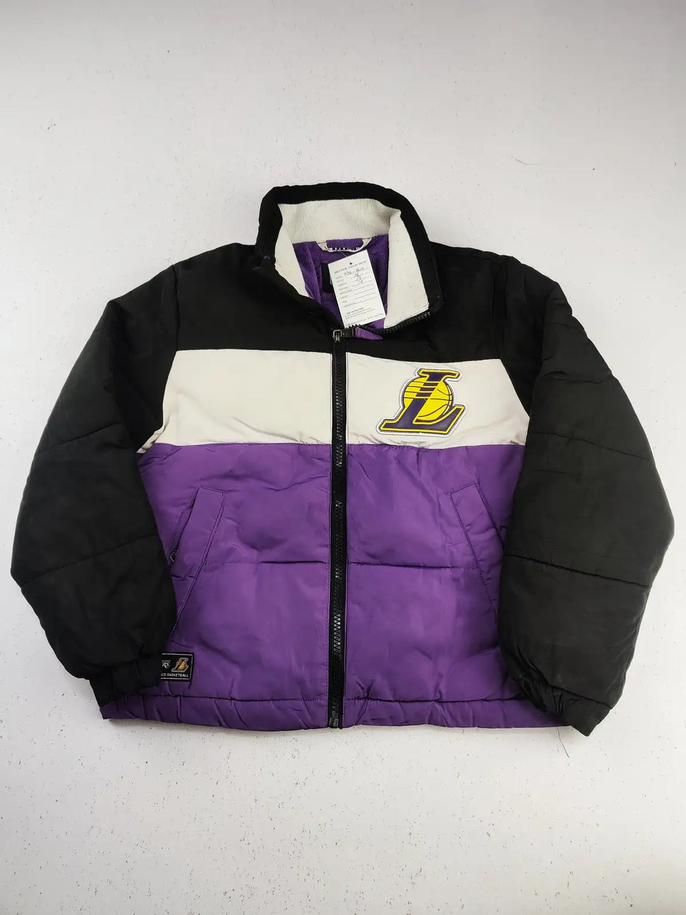 Buy online pre-used pre-loved 100% authentic & Original branded Nba (KJB-804) available in Pakistan. Top international brands avilable.