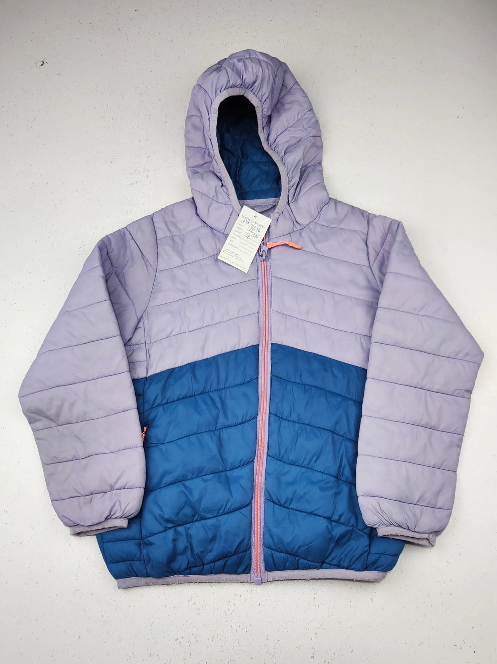 Buy online pre-used pre-loved 100% authentic & Original branded Marks & Spencer (KJB-8076) available in Pakistan. Top international brands avilable.