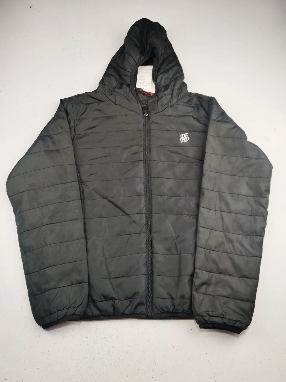 Buy online pre-used pre-loved 100% authentic & Original branded Df Vd (KJB-8084) available in Pakistan. Top international brands avilable.