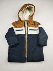 Buy online pre-used pre-loved 100% authentic & Original branded Unknown Brand (KJB-8092) available in Pakistan. Top international brands avilable.