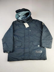 Buy online pre-used pre-loved 100% authentic & Original branded Champion (KJB-811) available in Pakistan. Top international brands avilable.