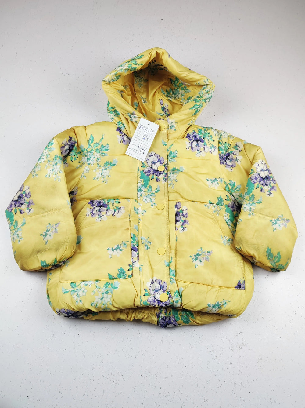 Buy online pre-used pre-loved 100% authentic & Original branded Marks & Spencer (KJG-12009) available in Pakistan. Top international brands avilable.